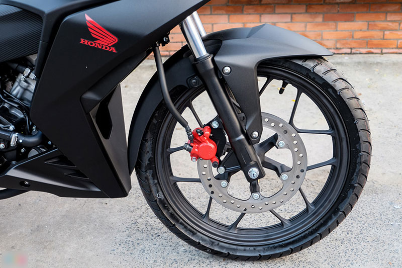 Chi tiết Honda Winner đen mờ vừa ra mắt tại Việt Nam